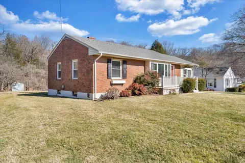 Exterior - 6923 Brookview Rd, Roanoke, VA 24019 photo 10 of 12