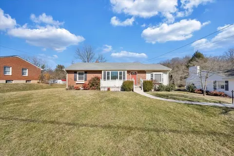 Exterior - 6923 Brookview Rd, Roanoke, VA 24019 photo 8 of 12