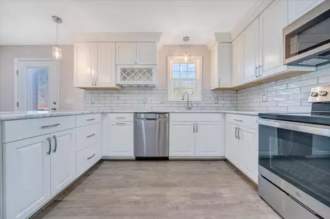 Kitchen - 6923 Brookview Rd, Roanoke, VA 24019 photo 1 of 4