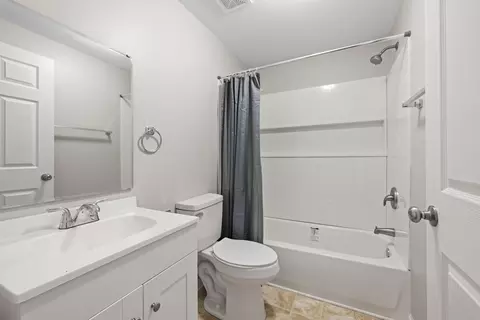 Bath - 3936 Goodview Rd, Goodview, VA 24095 photo 1 of 3