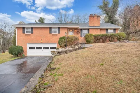 1547 Coral Ridge Rd SW, Roanoke, VA 24018