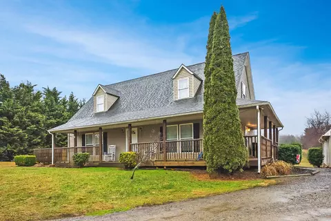 180 Daniels Run Rd NE, Copper Hill, VA 24079