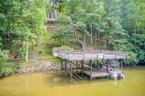 264 Pine Ridge Dr, Hardy, VA 24101