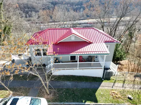 25 Alleghany St, Clifton Forge, VA 24422
