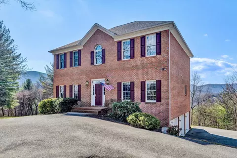 6086 Poage Valley Rd, Roanoke, VA 24018