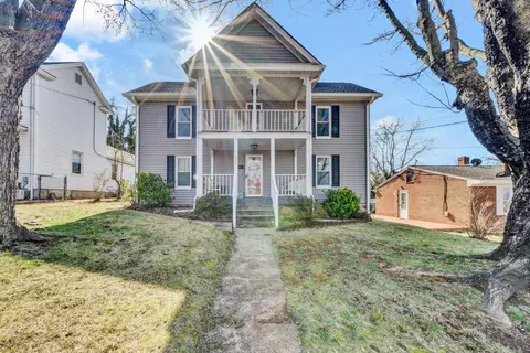 517 Jefferson Ave, Vinton, VA 24179