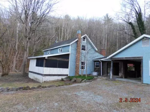 7226 Branico Dr, Roanoke, VA 24018