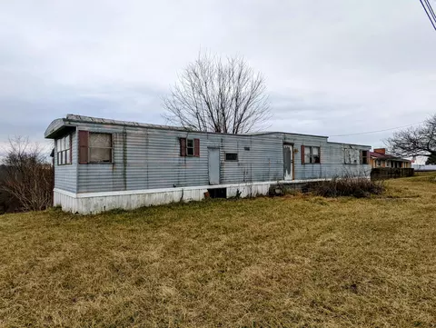 6900 Lee Hwy, Fairlawn, VA 24141