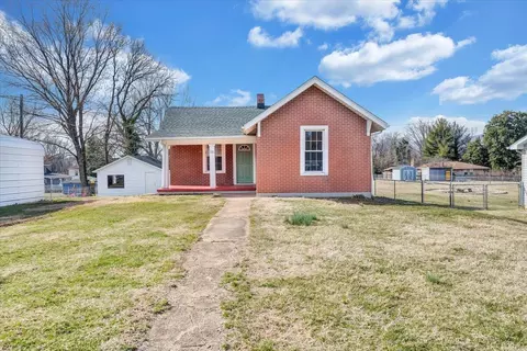 121 Frantz St, Salem, VA 24153