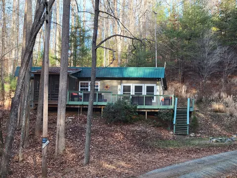 186 Cottonwood Dr, Henry, VA 24102