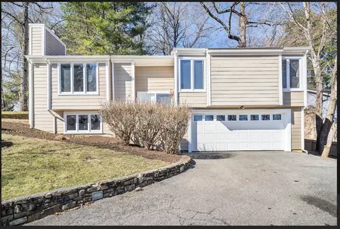 6129 Homewood Cir, Roanoke, VA 24018