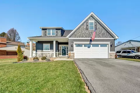 501 Chamberlain Ln, Salem, VA 24153