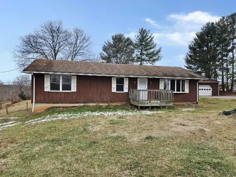 9100 Moneta Rd, Bedford, VA 24523