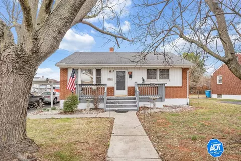 4721 Pawling St NW, Roanoke, VA 24012