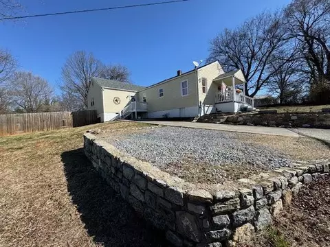 612 Columbia St NE, Roanoke, VA 24019