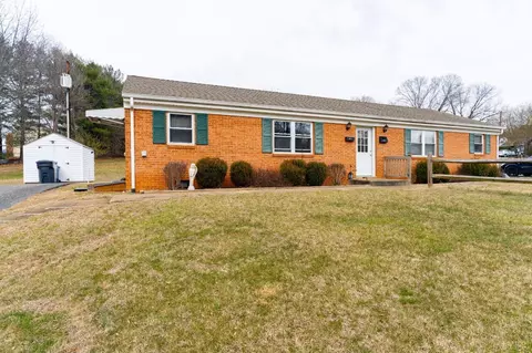 800 Jeter St, Bedford, VA 24523