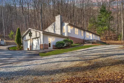 5596 Mount Laurel Rd, Roanoke, VA 24018