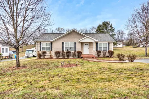 2902 Richard Ave NE, Roanoke, VA 24012