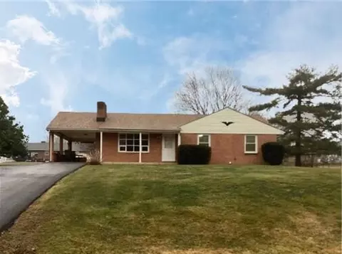 1030 Woodhaven Dr, Bedford, VA 24523