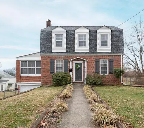 3329 Oaklawn Ave NW, Roanoke, VA 24012