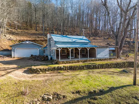 3269 Cool Springs Rd, Thaxton, VA 24174