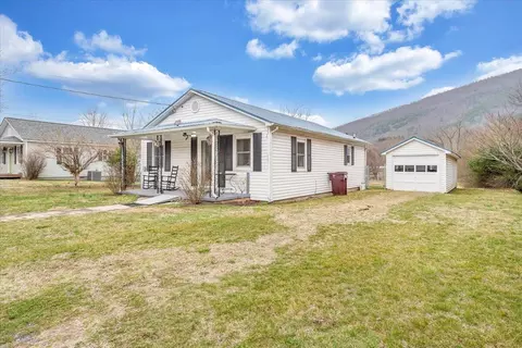 323 Lowe St, Buchanan, VA 24066 photo 21