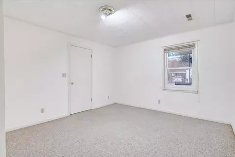 323 Lowe St, Buchanan, VA 24066 photo 5
