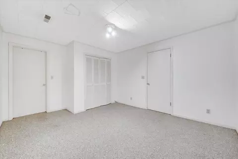 323 Lowe St, Buchanan, VA 24066 photo 4