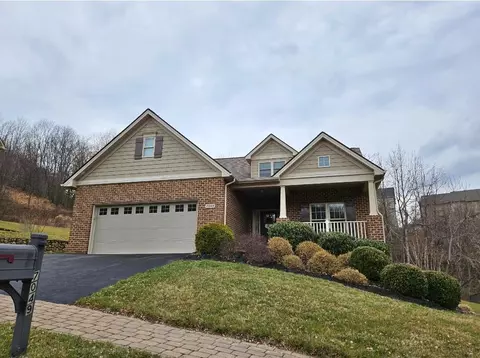 7049 Mountain Spring Trl, Roanoke, VA 24018