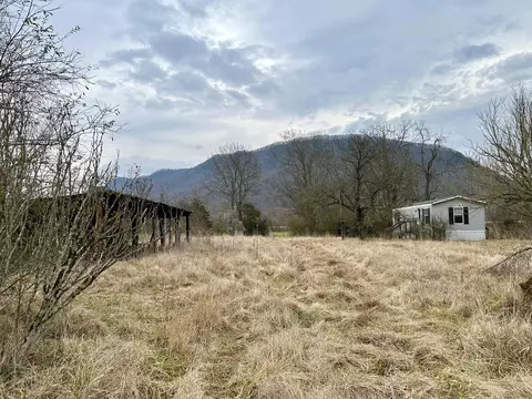 144 Willey Rd, Eagle Rock, VA 24085