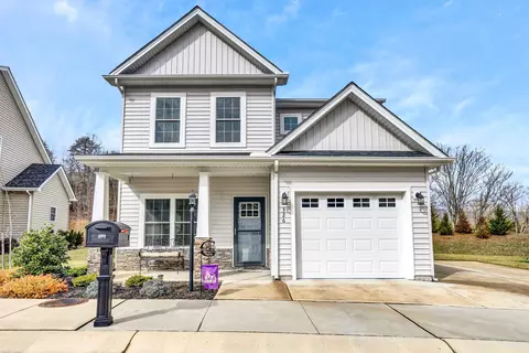 326 Bernies Way, Elliston, VA 24087