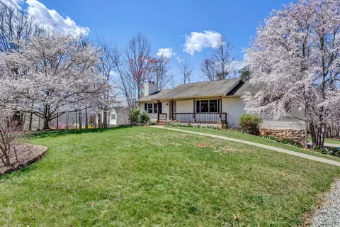 107 Barrington Ct, Hardy, VA 24101