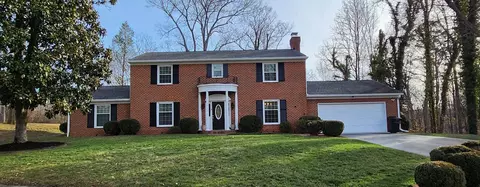 5257 N Spring Dr, Roanoke, VA 24019