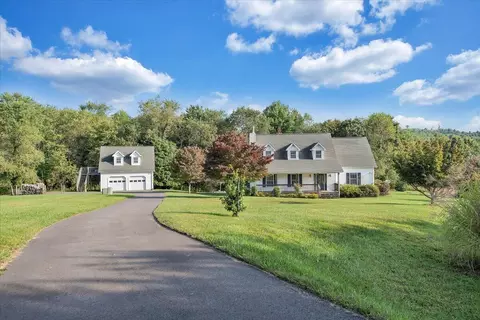 10939 Bottom Creek Rd, Bent Mountain, VA 24059