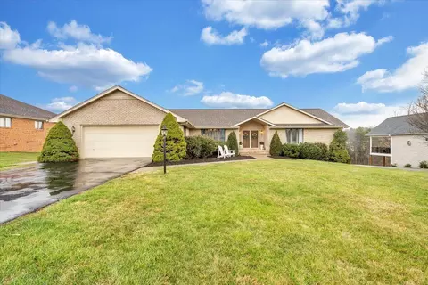 35 Aspen Dr, Daleville, VA 24083