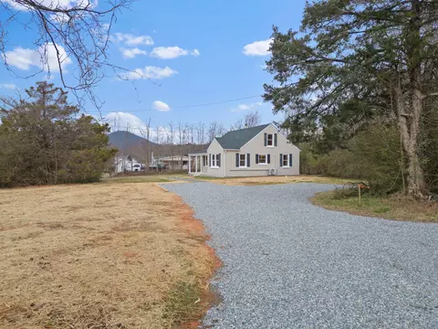 Exterior - 6038 Franklin St, Ferrum, VA 24088 photo 5 of 7