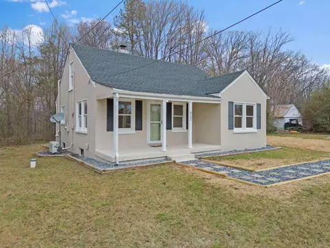 Exterior - 6038 Franklin St, Ferrum, VA 24088 photo 2 of 7