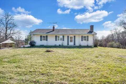 2383 Falling Creek Rd, Bedford, VA 24523