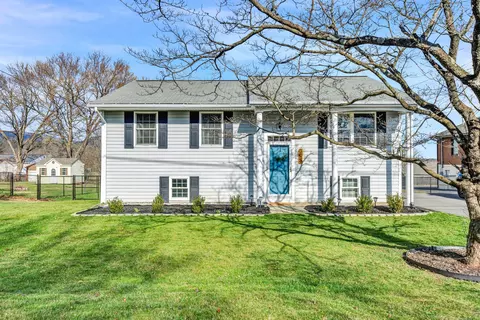 3639 Evelyn Dr, Salem, VA 24153