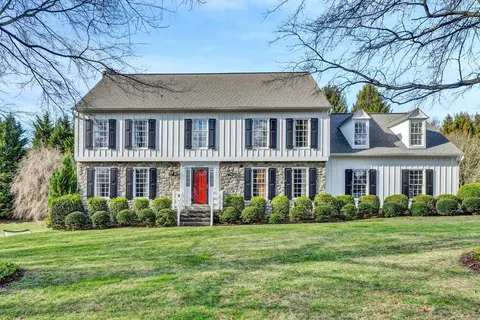 6007 Trinity Ct, Roanoke, VA 24018