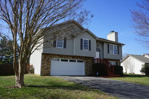 2237 Bloomfield Ave, Roanoke, VA 24012