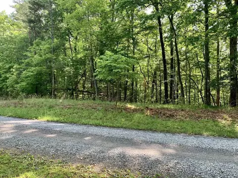 8 Hickory Dr, Goodview, VA 24095 photo 2