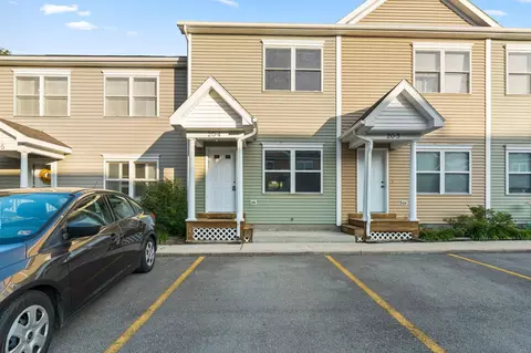 20 Beverly Ct #4, Lexington, VA 24450
