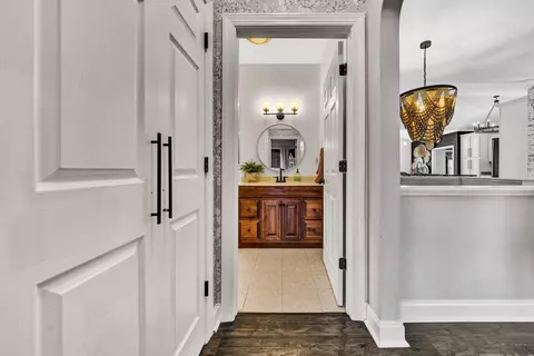 Entry Way - 125 Windtree Ct, Moneta, VA 24121 photo 4 of 4