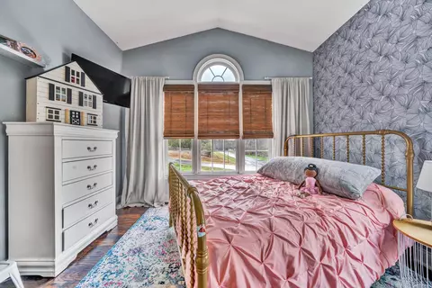 Bedroom - 125 Windtree Ct, Moneta, VA 24121 photo 6 of 12