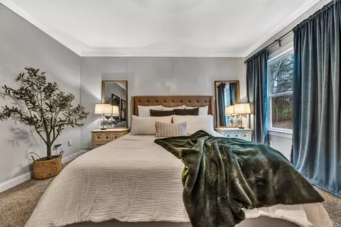 Bedroom - 125 Windtree Ct, Moneta, VA 24121 photo 3 of 12