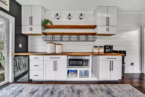 Kitchen - 125 Windtree Ct, Moneta, VA 24121 photo 12 of 13
