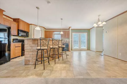 4554 Deer Trail Dr, Salem, VA 24153