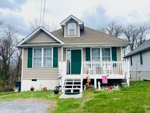 1608 Wallace Ave NE, Roanoke, VA 24012