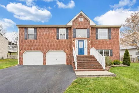 4618 Nevis Dr, Salem, VA 24153